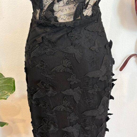 NWT Black Butterfly Lace Mesh Maxi Dress Strappy Back Medium - Picture 3 of 7